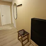 Modern & Spacious 3-Bedroom, Central, Parking