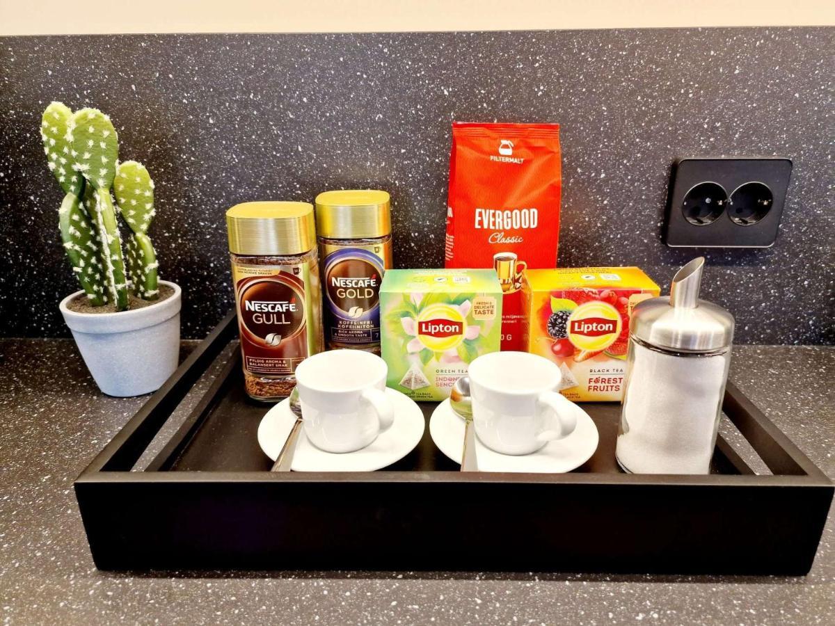 Modern & Spacious 3-bedroom, Central, Parking Leilighet *