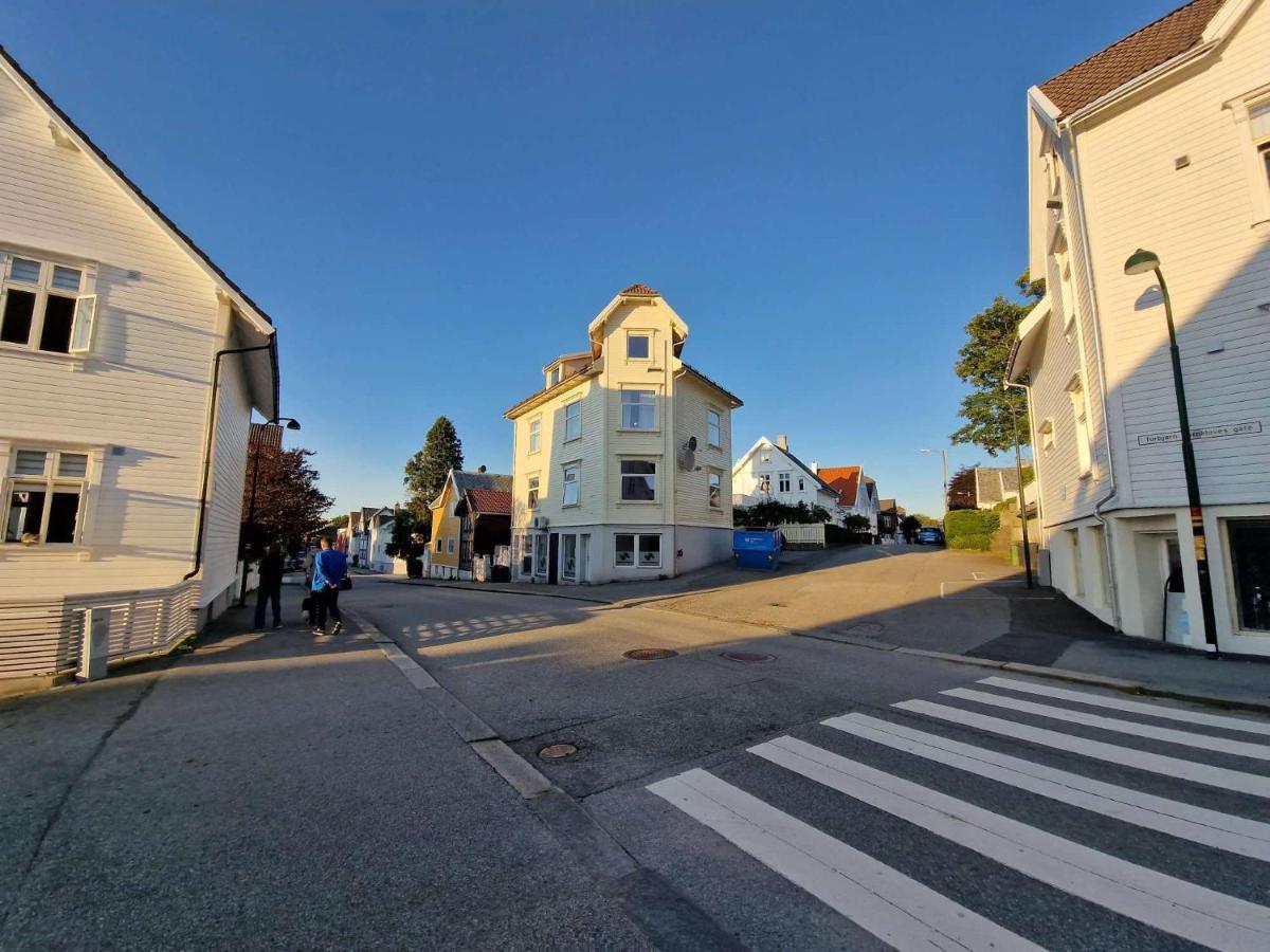 Modern & Spacious 3-bedroom, Central, Parking * Stavanger