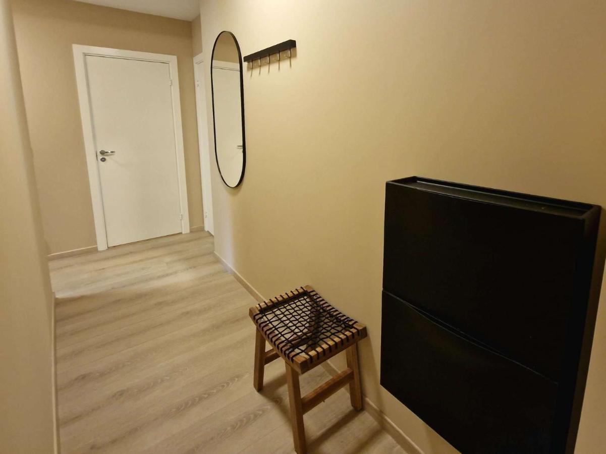 Leilighet Modern & Spacious 3-bedroom, Central, Parking *